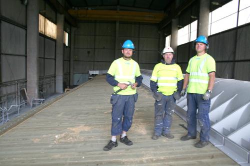 Frog & Marinservice sätter både bultar och ansvarar för dykarbetet under projektet.